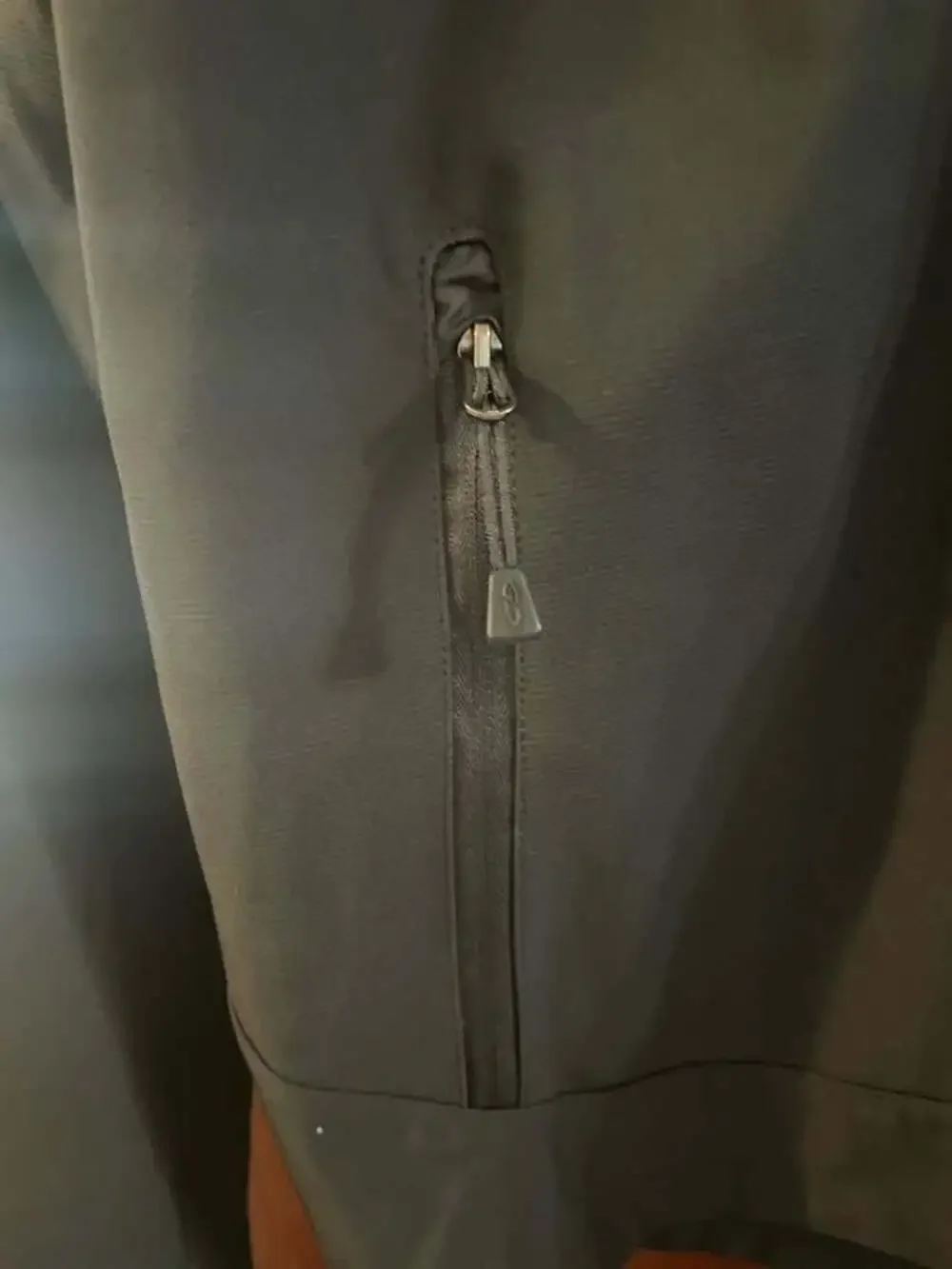 Champion Men's Black Softshell Full-Zip Jacket, Size S R0246